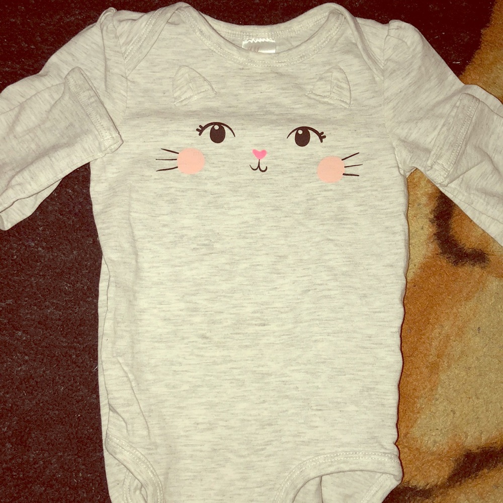 H&M cat shirt